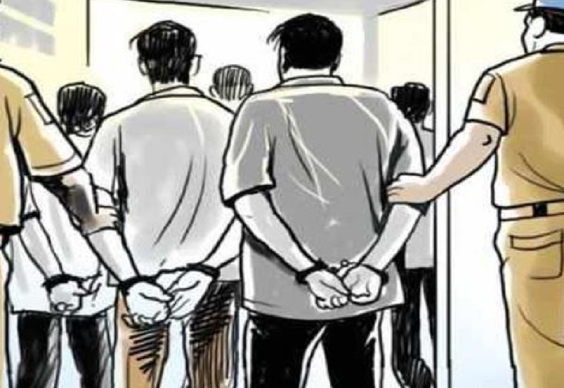 रुद्रपुर: लूटे गए 12 मोबाइल के साथ तीन लुटेरे गिरफ्तार